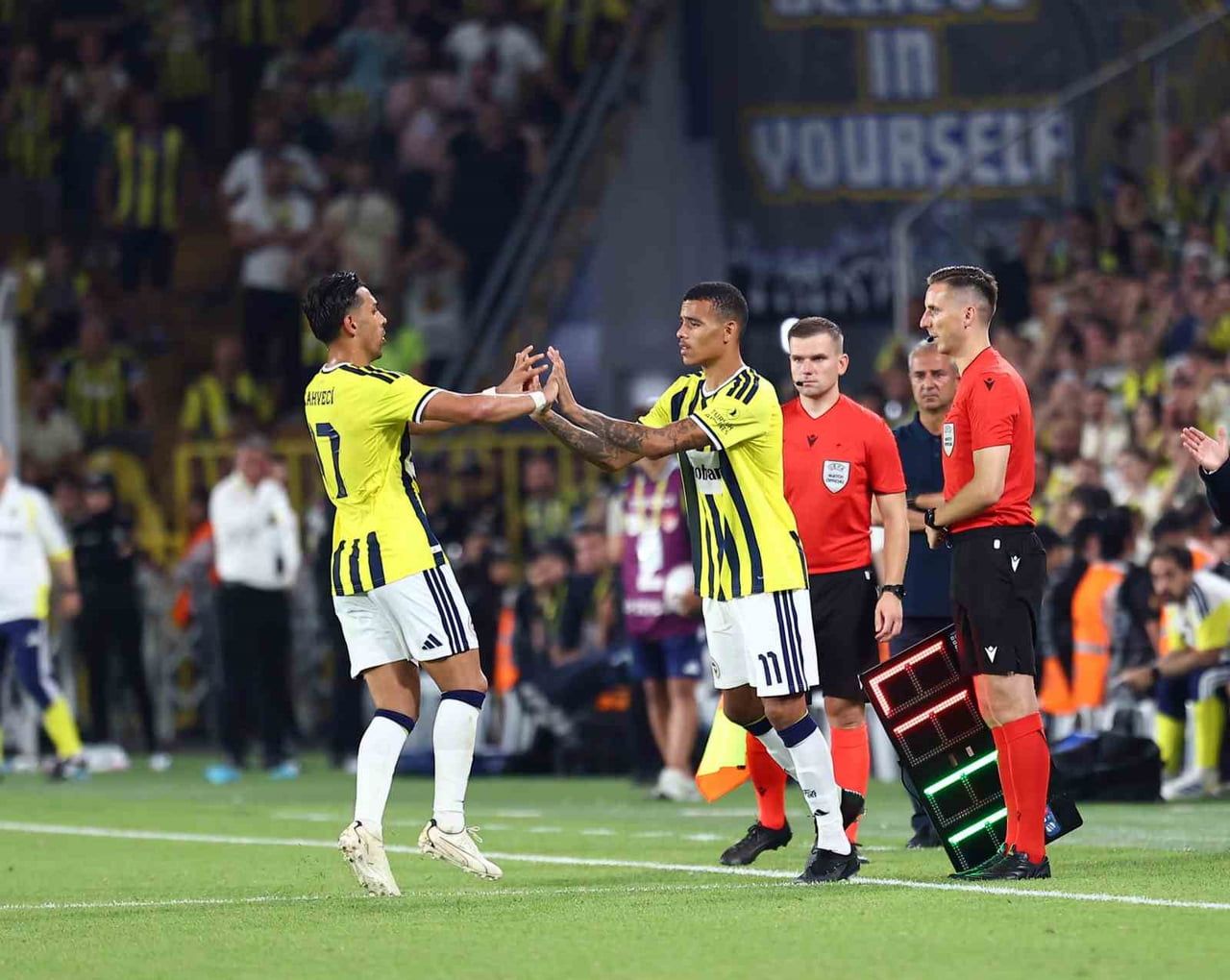 FENERBAHÇE'NİN YENİ TRANSFERİ MASON GREENWOOD, SARI-LACİVERTLİ FORMAYI İLK KEZ GORNİK ZABRZE...