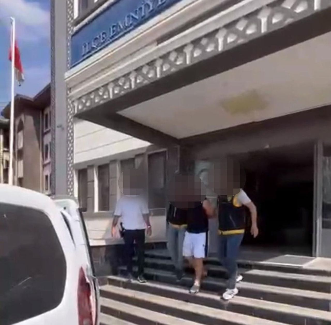 MERSİN'İN TARSUS İLÇESİNDE DÖRT AYRI KASTEN YARALAMA VE KASTEN ÖLDÜRMEYE TEŞEBBÜS SUÇLARINDAN...