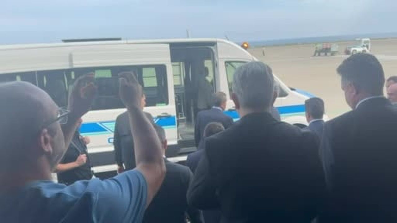 Milli Eğitim Bakanı Tekin Trabzon ve Gümüşhane programını iptal ederek Manisa'ya gitti