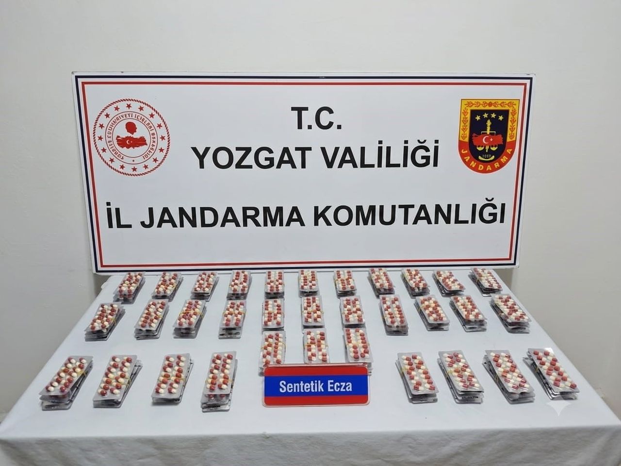 YOZGAT’TA DÜZENLENEN OPERASYONDA UYUŞTURUCU HAP ELE GEÇİRİLDİ. -