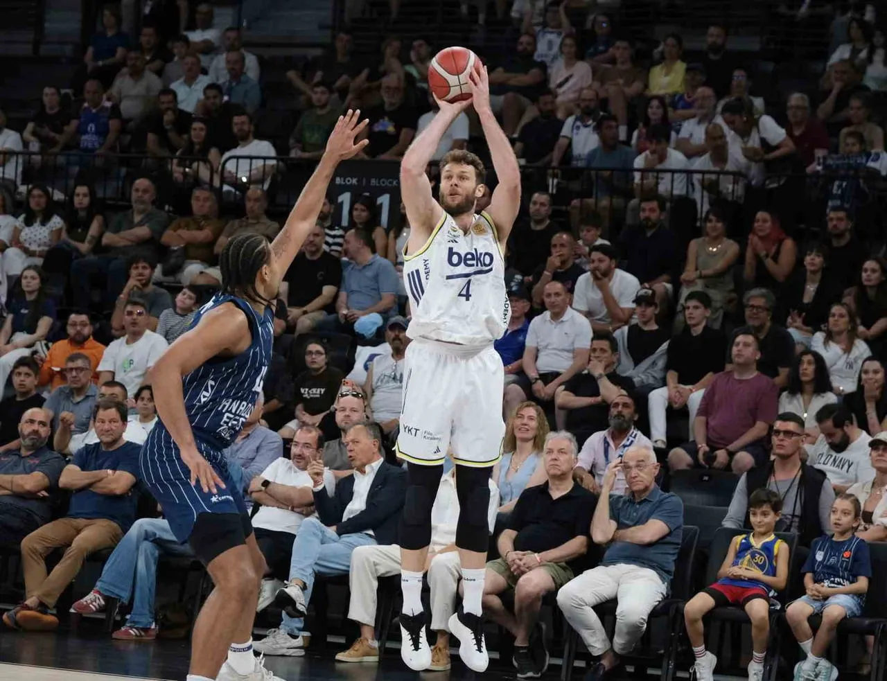 FENERBAHÇE BEKO, TÜRKİYE SİGORTA BASKETBOL SÜPER LİGİ PLAY-OFF YARI FİNAL SERİSİ DÖRDÜNCÜ MAÇINDA...