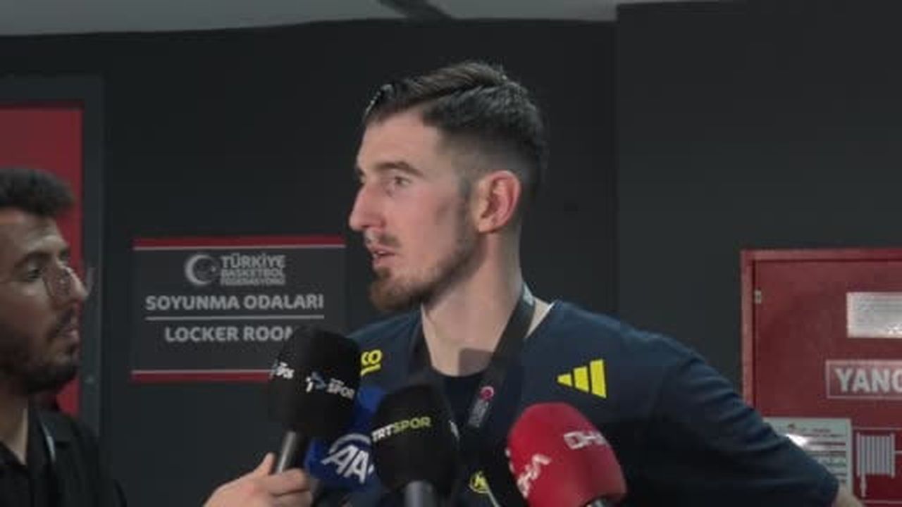 Fenerbahçeli basketbolcu Nando de Colo, sarı-lacivertli kulüpten ilk ayrıldığında yeniden...