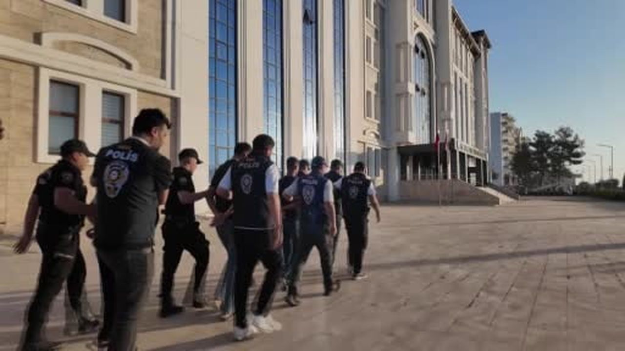 Yasa dışı bahis operasyonunda 15 kişi tutuklandı