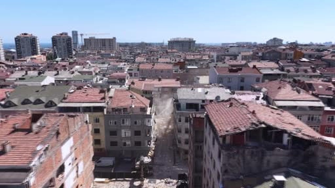 "Zeytinburnu sokaklarında yarısı bizden etkisi"
