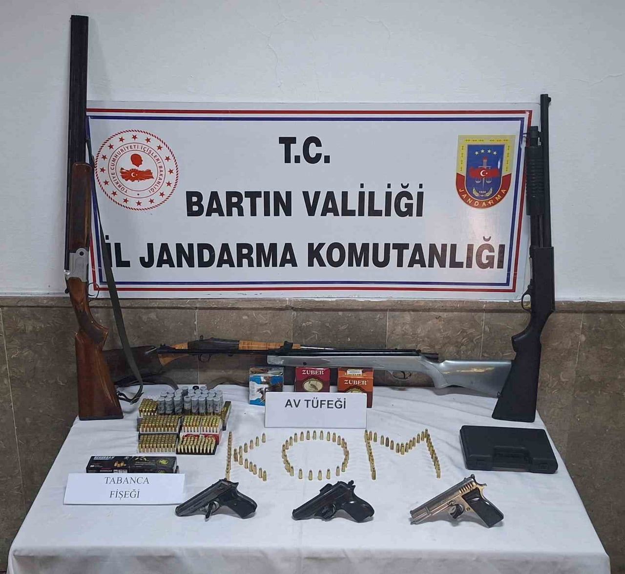 BARTIN'DA CUMHURİYET BAŞSAVCILI KOORDİNESİNDE UYUŞTURUCU, SİLAH KAÇAKÇILIĞI, MÜSTEHCENLİK, PARA...