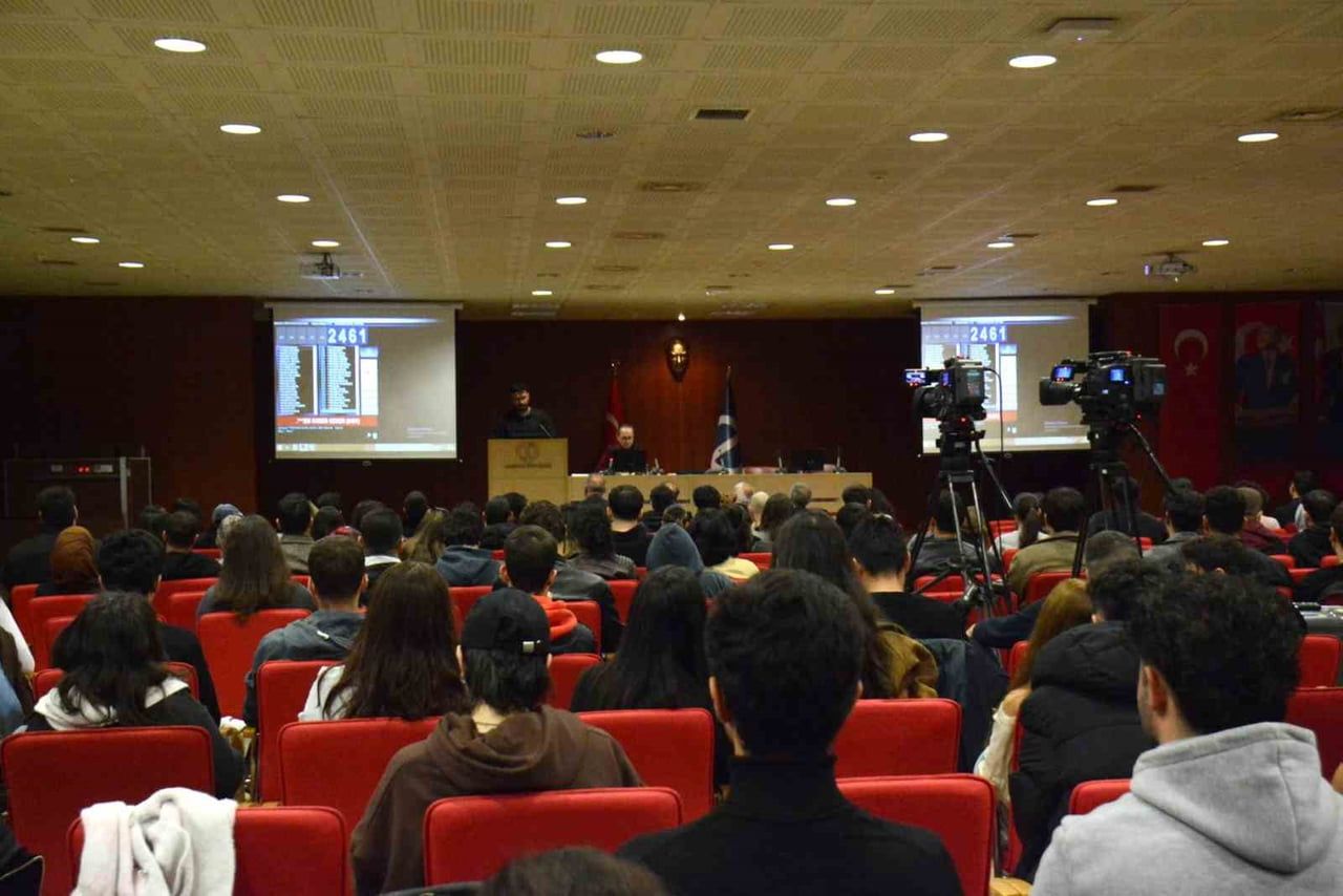 İŞKUR GENÇLİK PROGRAMINDAN FAYDALANACAK ANADOLU ÜNİVERSİTESİ ÖĞRENCİLERİ KURA İLE BELLİ...