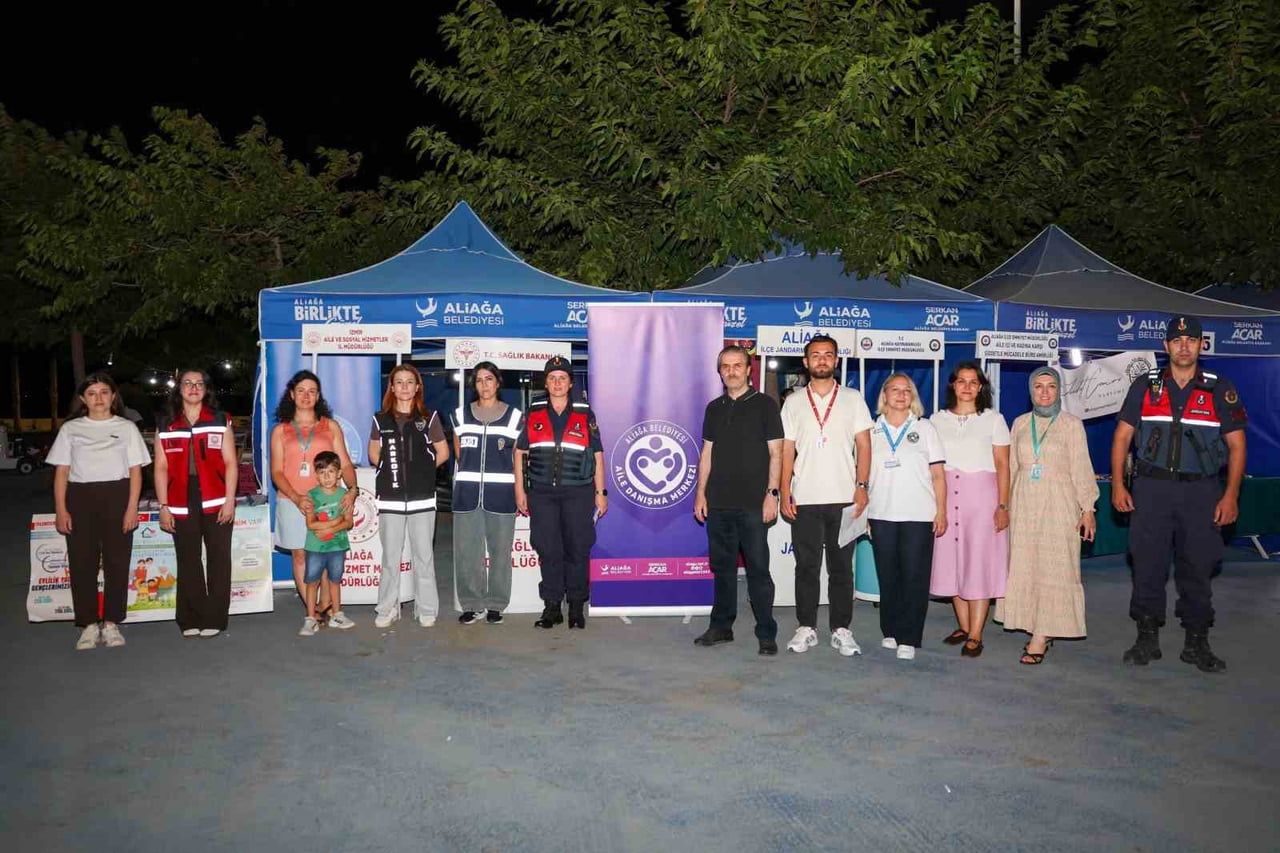 ALİAĞA’DA BAĞIMLILIK VE AİLE FARKINDALIĞI İÇİN BİLGİLENDİRME STANTLARI KURULDA