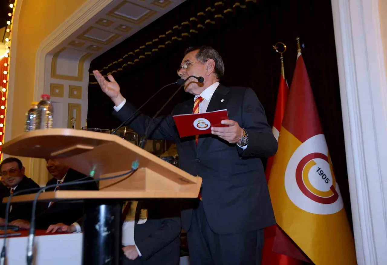 GALATASARAY BAŞKANI DURSUN ÖZBEK, HİÇ DURMADAN ÇALIŞACAKLARINI BELİRTEREK, "GALATASARAY İÇİN...