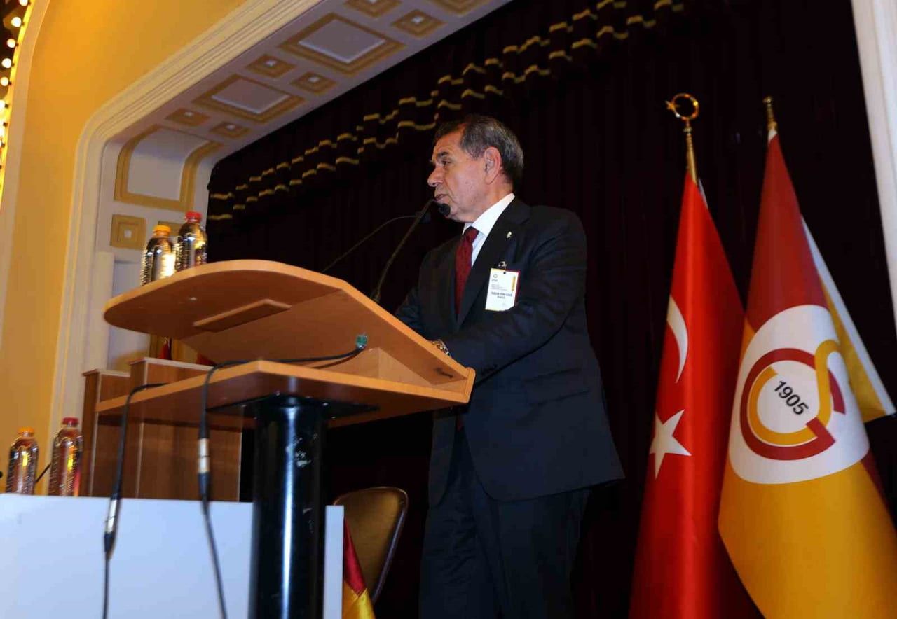 GALATASARAY BAŞKANI DURSUN ÖZBEK, SEÇİMLERİN SARI-KIRMIZILILARIN BAYRAM GÜNÜ OLDUĞUNU...