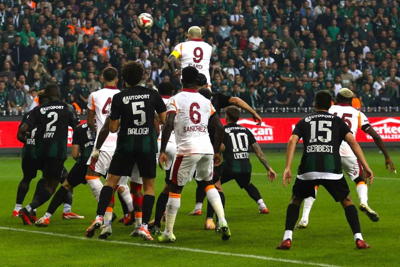 GALATASARAY, TRENDYOL SÜPER LİG'İN 29. HAFTASINDA YARIN EVİNDE OYNAYACAĞI KOCAELİSPOR İLE 42. KEZ...