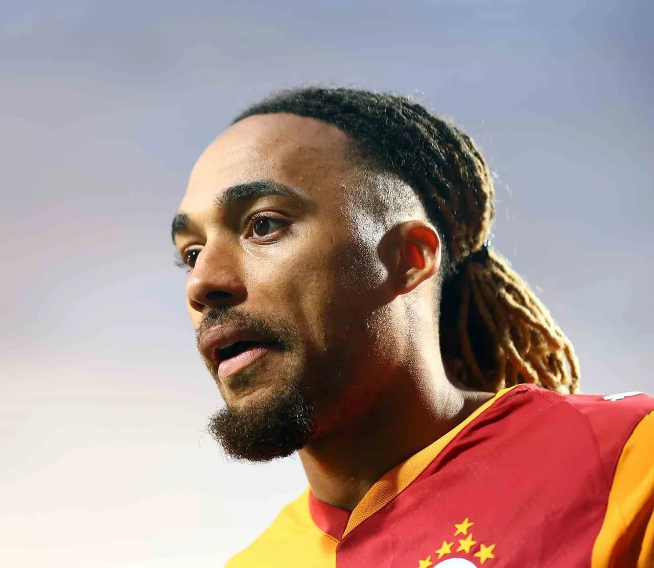 GALATASARAY'IN FRANSIZ FUTBOLCUSU SACHA BOEY, KASIMPAŞA KARŞILAŞMASIYLA SARI-KIRMIZILILARDAKİ 100....