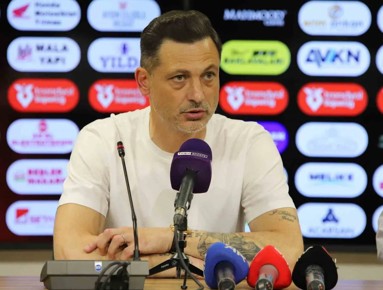 GAZİANTEP FUTBOL KULÜBÜ TEKNİK DİREKTÖRÜ MİREL RADOİ, MAĞLUBİYET İÇİN ÜZGÜN OLDUKLARINI...