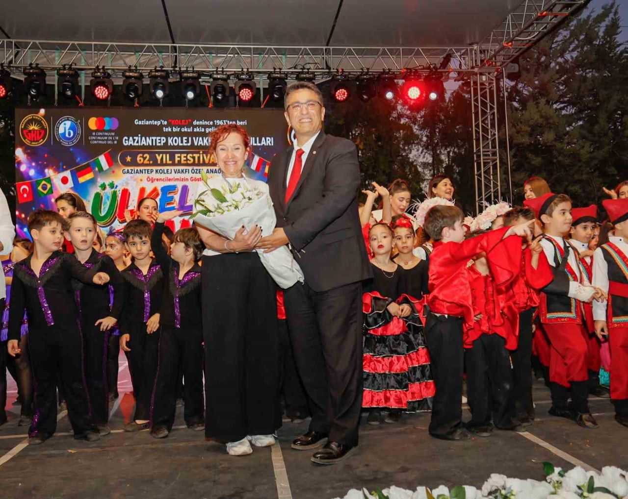 GAZİANTEP KOLEJ VAKFI (GKV) ÖZEL OKULLARI, KÖKLÜ GEÇMİŞİNİN 62. YILINI MUHTEŞEM BİR FESTİVALLE...