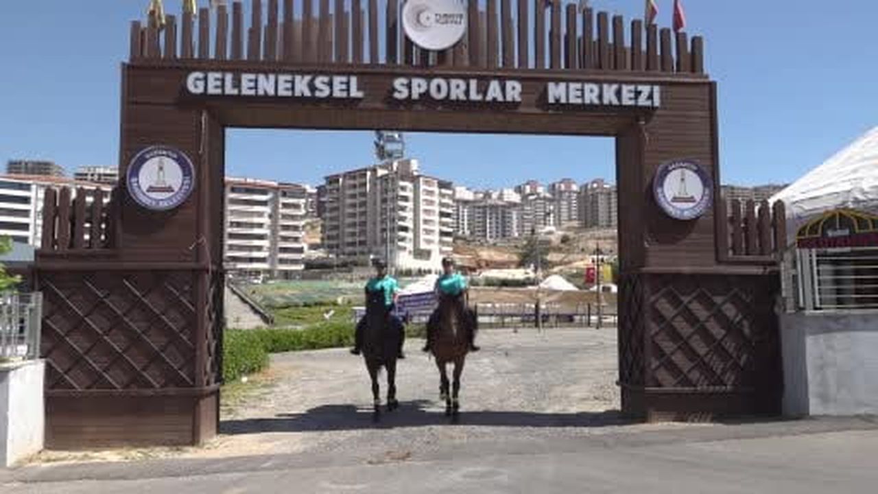 Gaziantep'te atlı jandarma birlikleri görev başında