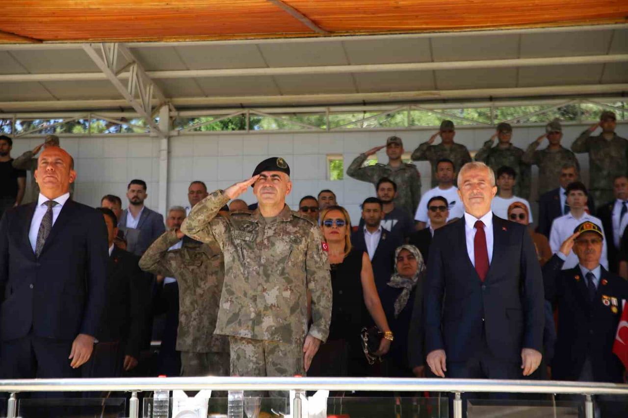 GAZİANTEP’TE TÜRK KARA KUVVETLERİNİN 2235’İNCİ KURULUŞ YIL DÖNÜMÜ TÖRENLE KUTLANDI