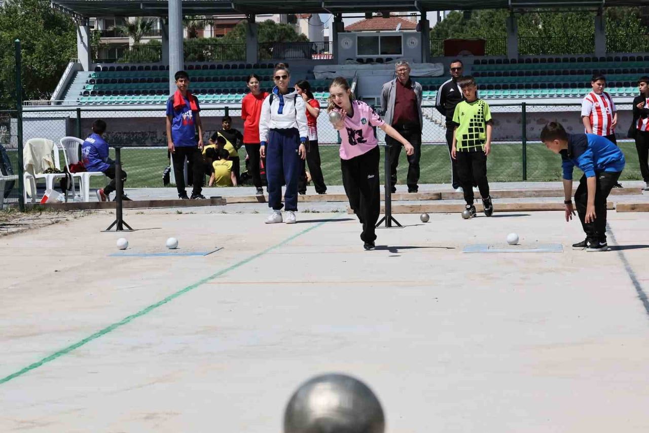 GENÇLİK VE SPOR BAKANLIĞI TARAFINDAN DÜZENLENEN OKUL SPORLARI BOCCE PETANK VE VOLO KÜÇÜKLER...