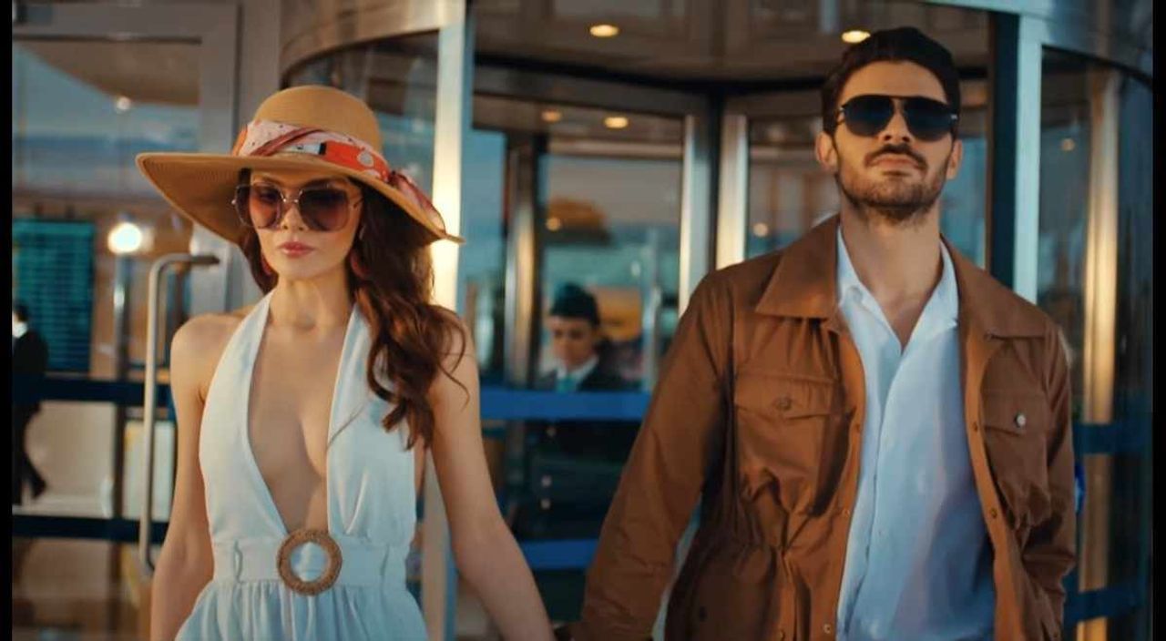 Gizli Saklı Dizisi Oyuncuları ve Konusu