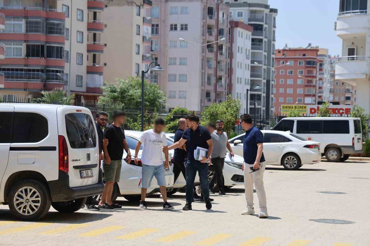 GÖZALTINA ALINAN 4 ŞÜPHELİ, SAVCILIK İFADELERİNİN ARDINDAN SERBEST BIRAKILDI.
