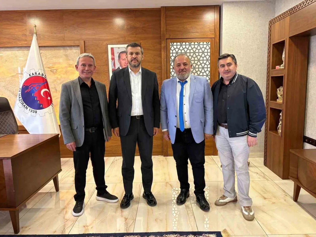 GÜN KAPSAMINDA ÇEŞİTLİ TEMASLARDA DA BULUNAN IŞIK, KARABÜK BELEDİYE BAŞKANI ÖZKAN ÇETİNKAYA İLE...