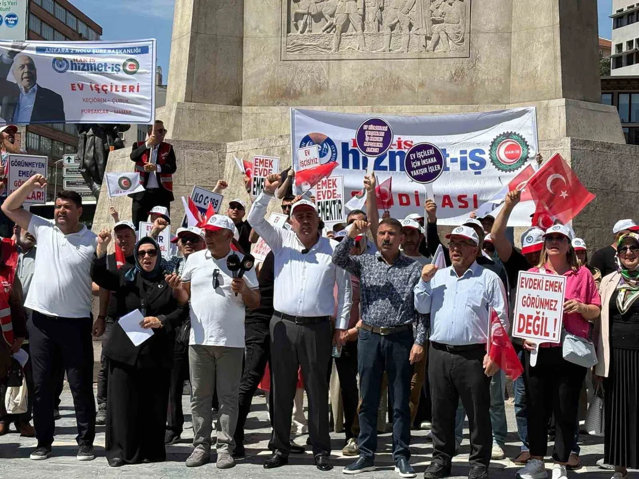 HAK-İŞ KONFEDERASYONU'NA BAĞLI HİZMET-İŞ SENDİKASI, 16 HAZİRAN DÜNYA EV İŞÇİLERİ GÜNÜ DOLAYISIYLA...