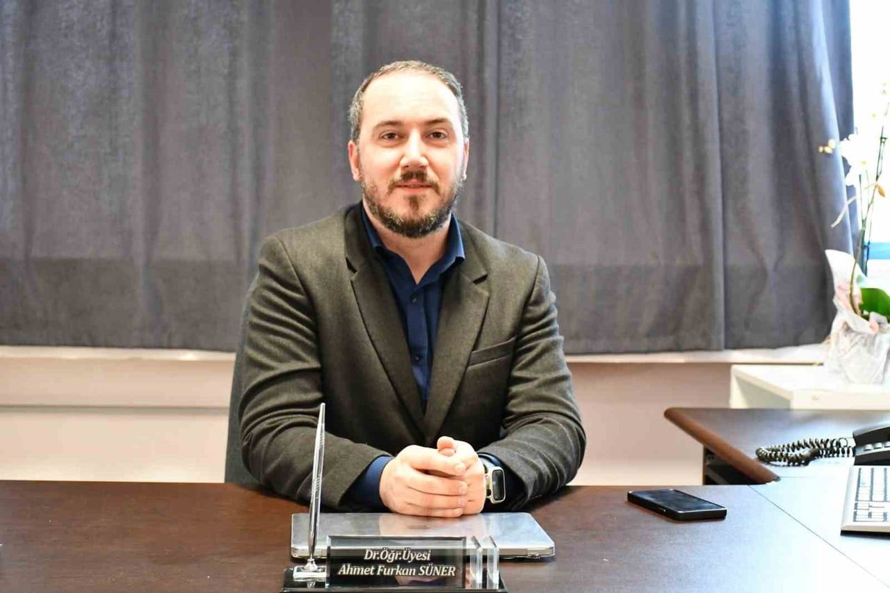 HALK SAĞLIĞI ANABİLİM DALI DR. AHMET FURKAN SÜNER, KURBANLIK İÇİN ALINACAK HAYVANLARIN RESMİ...