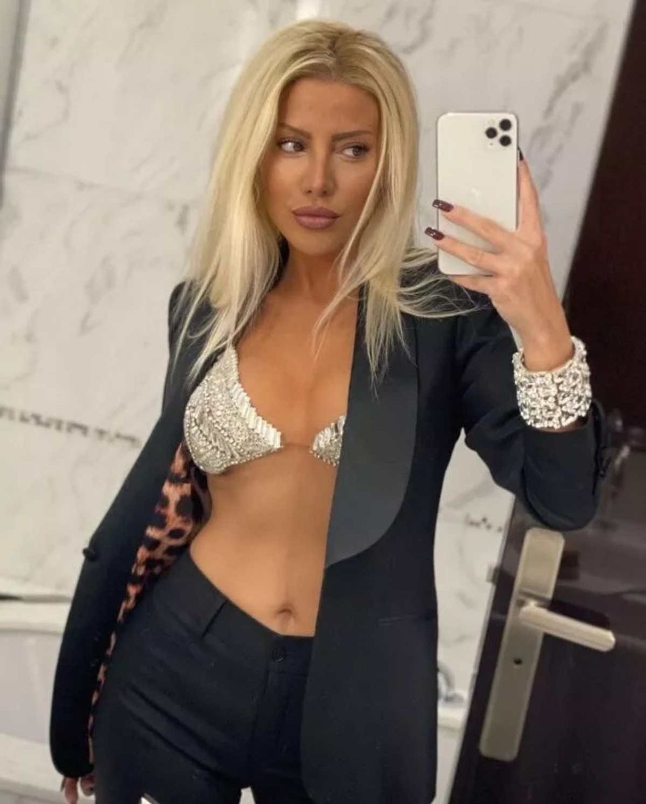 Hande Sarıoğlu