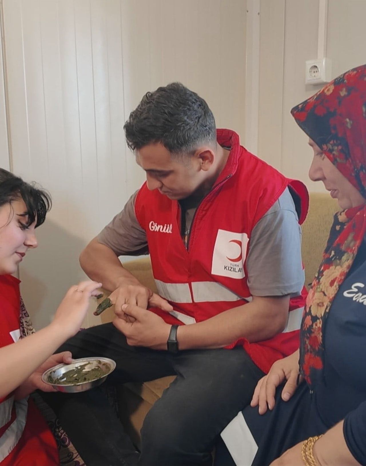 HATAY’IN KIRIKHAN İLÇESİNDE YAŞAYAN YÜZDE 48 FİZİKSEL ENGELİ OLAN BESTAMİ İĞDE’NİN ASKER OLMA...