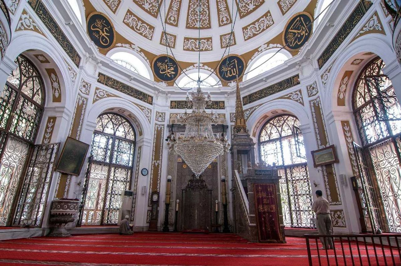 Hırka - i Şerif Cami