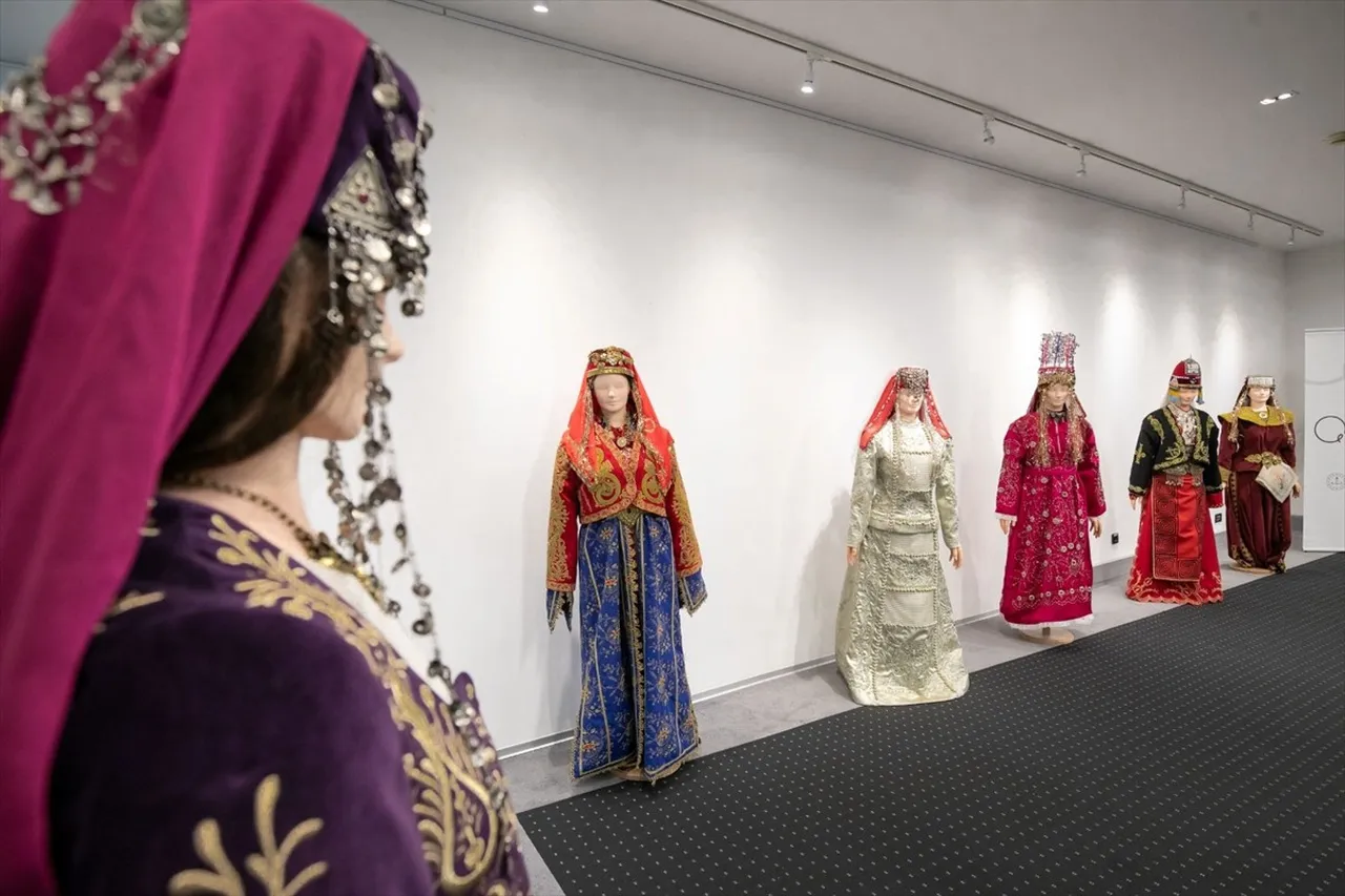 Hırvatistan'ın başkenti Zagreb'de Türk düğün kültürünü tanıtmak amacıyla Anadolu'nun asırlık...