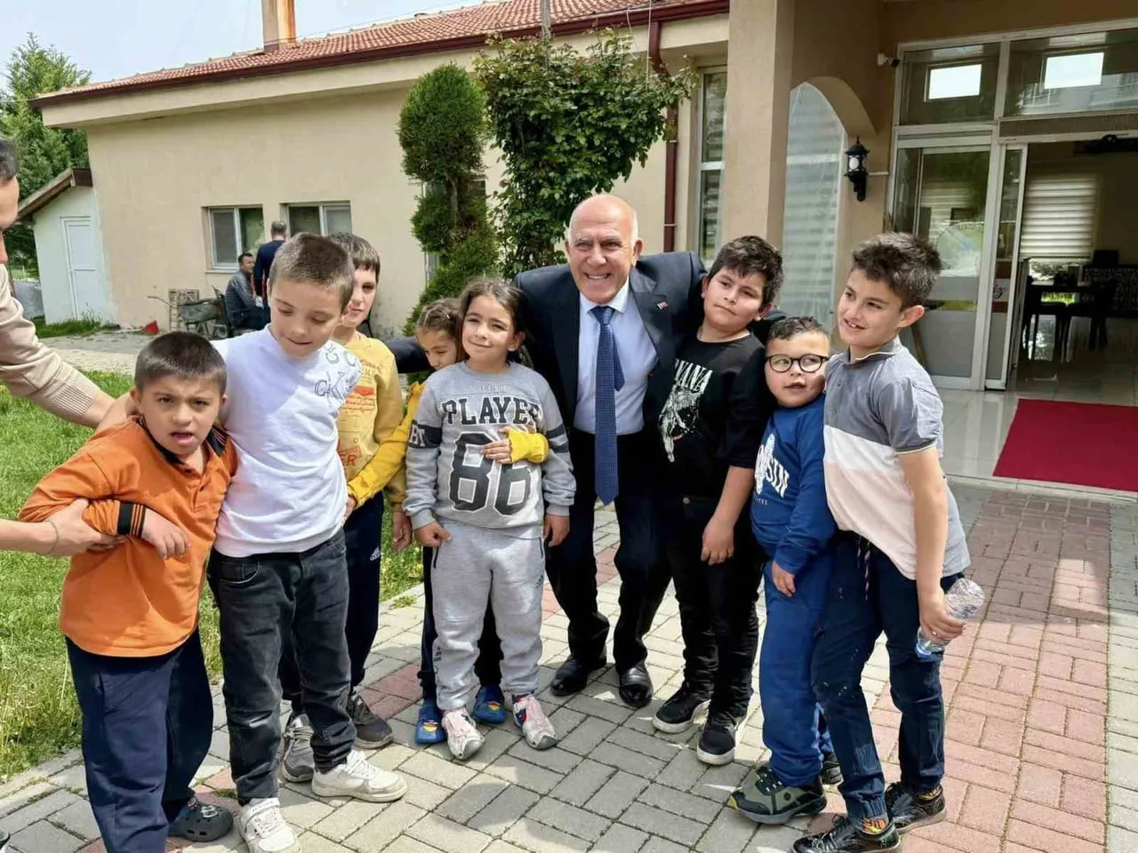 HİSARCIK BELEDİYE BAŞKANI DEMİRTAŞ, "EN BÜYÜK ENGEL SEVGİSİZLİKTİR"