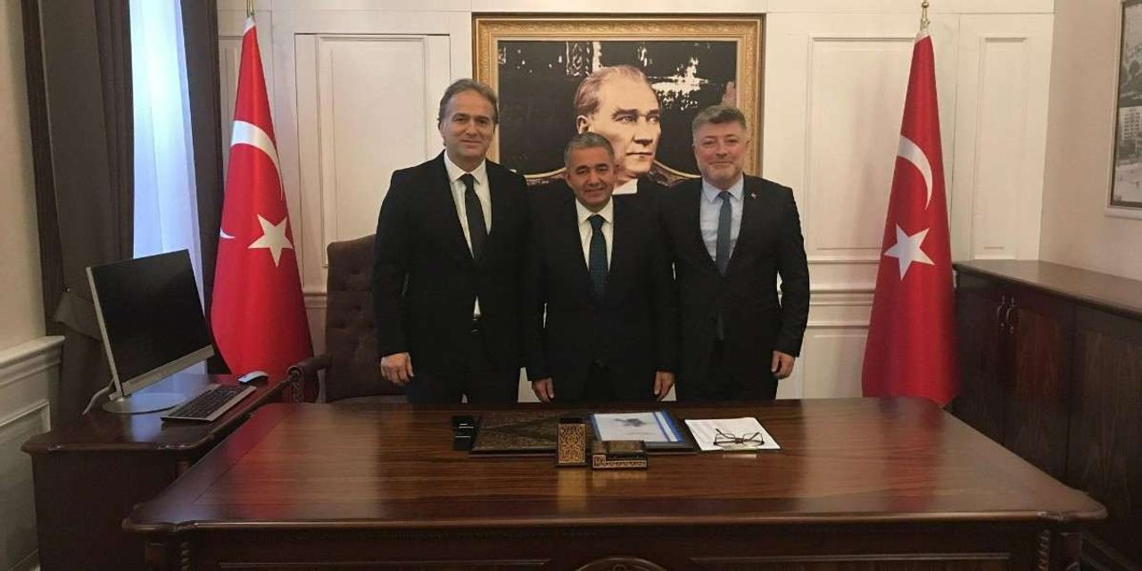 Hüdayar Mete Buhara Kimdir