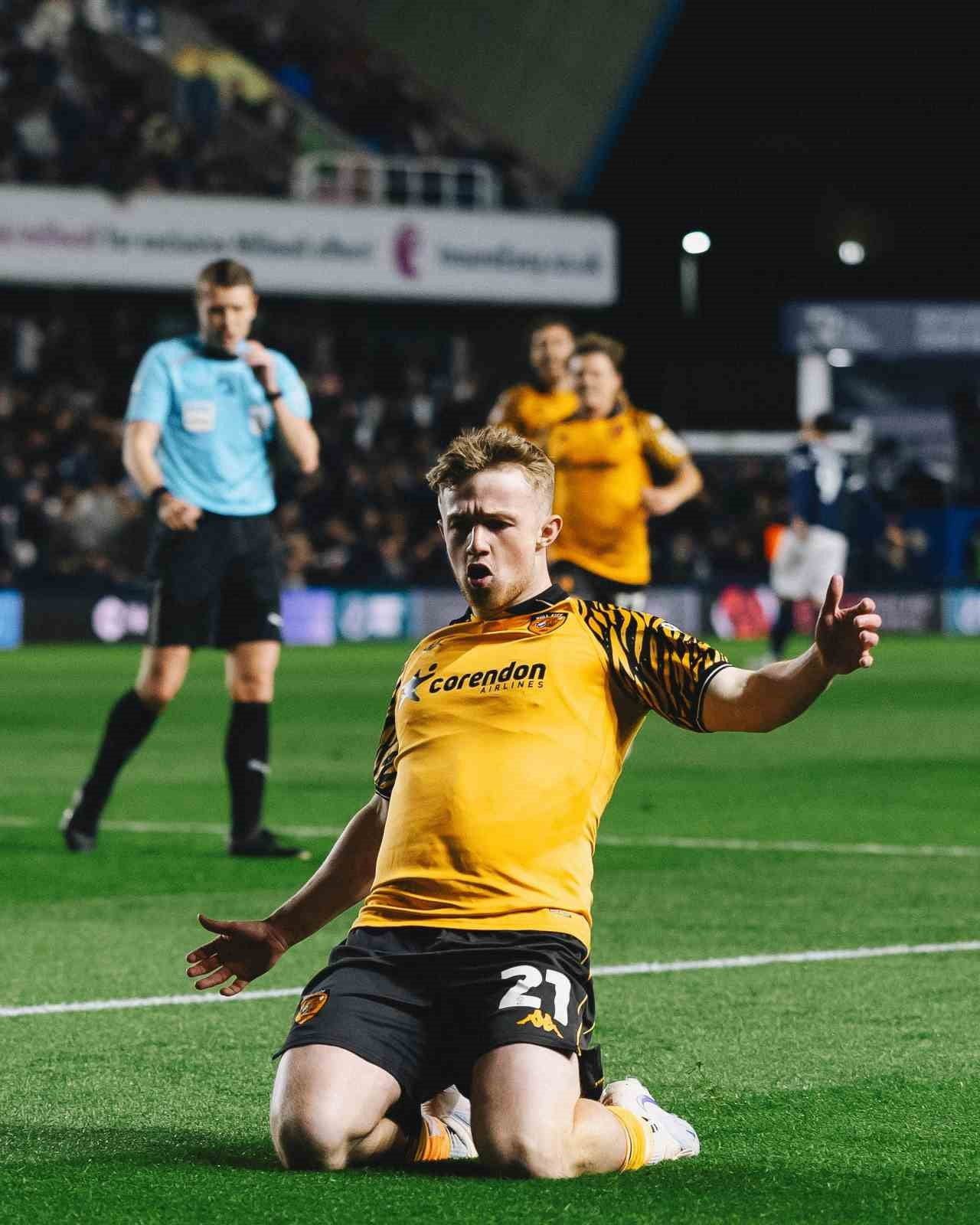 HULL CİTY, CHAMPİONSHİP YÜKSELME PLAY-OFF YARI FİNALİNDE MİLLWALL'I 2-0 MAĞLUP EDEREK FİNALE...