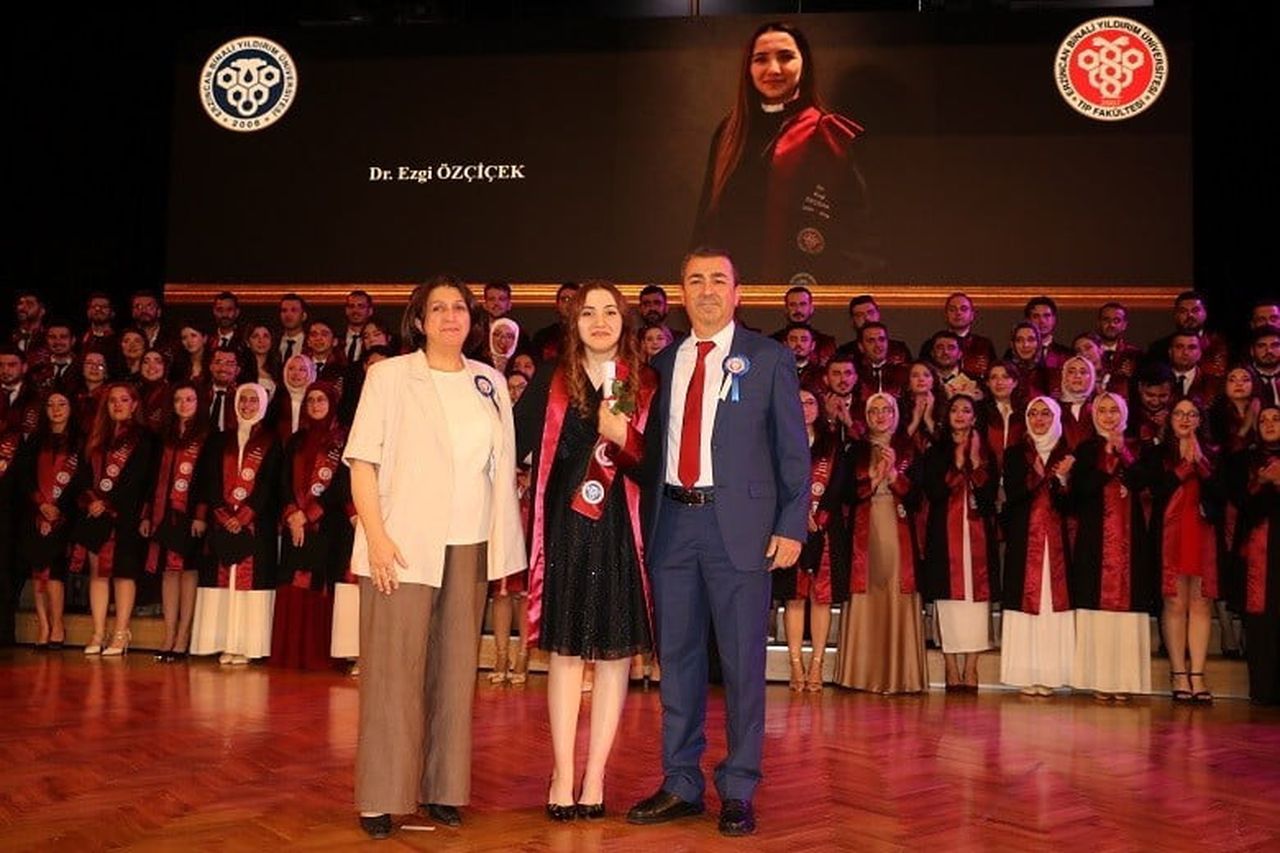İÇ HASTALIKLARI UZMANI PROF. DR. FATİH ÖZÇİÇEK İLE ERZİNCAN BİNALİ YILDIRIM ÜNİVERSİTESİ TIP...