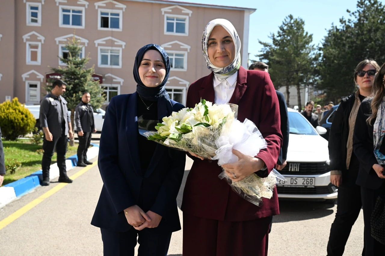 İÇİŞLERİ BAKAN YARDIMCISI DOÇ. DR. KÜBRA GÜRAN YİĞİTBAŞI, ERZURUM VALİLİĞİNİ ZİYARET...