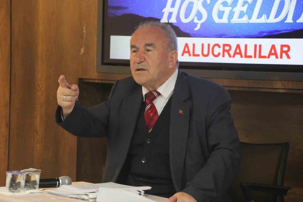 İLAHİYATÇI PROF. DR. RAMAZAN AYVALLI