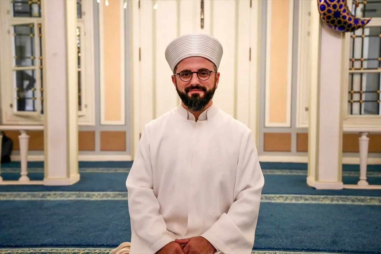 İstanbul'un Üsküdar ilçesindeki Kuleli Kaymak Mustafa Paşa Camisi'nde her yıl düzenlenen çocuk...