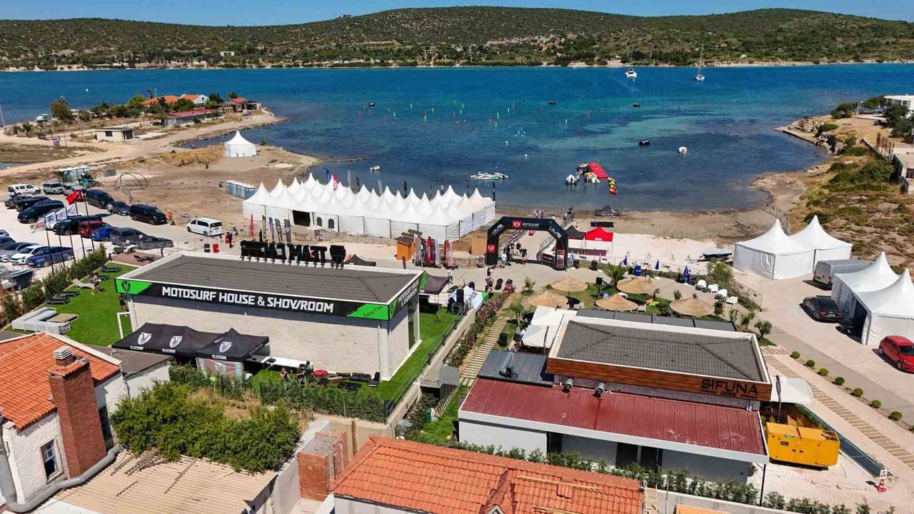 İZELTAŞ DÜNYA MOTOSURF ŞAMPİYONASI, İKİNCİ KEZ TÜRKİYE MOTOSİKLET FEDERASYONU’NUN EV SAHİPLİĞİNDE...