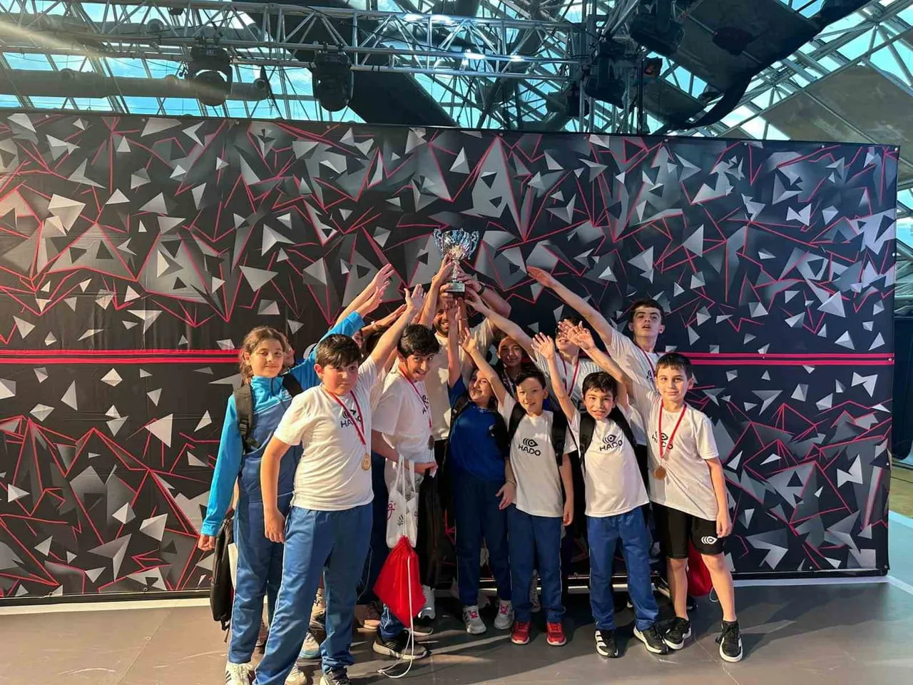 JUNİOR CUP TURNUVASI’NDA ŞAMPİYON KOCAELİ EKİBİ HADO AKADEMİ OLDU. HADO AKADEMİ SORUMLUSU UĞUR...