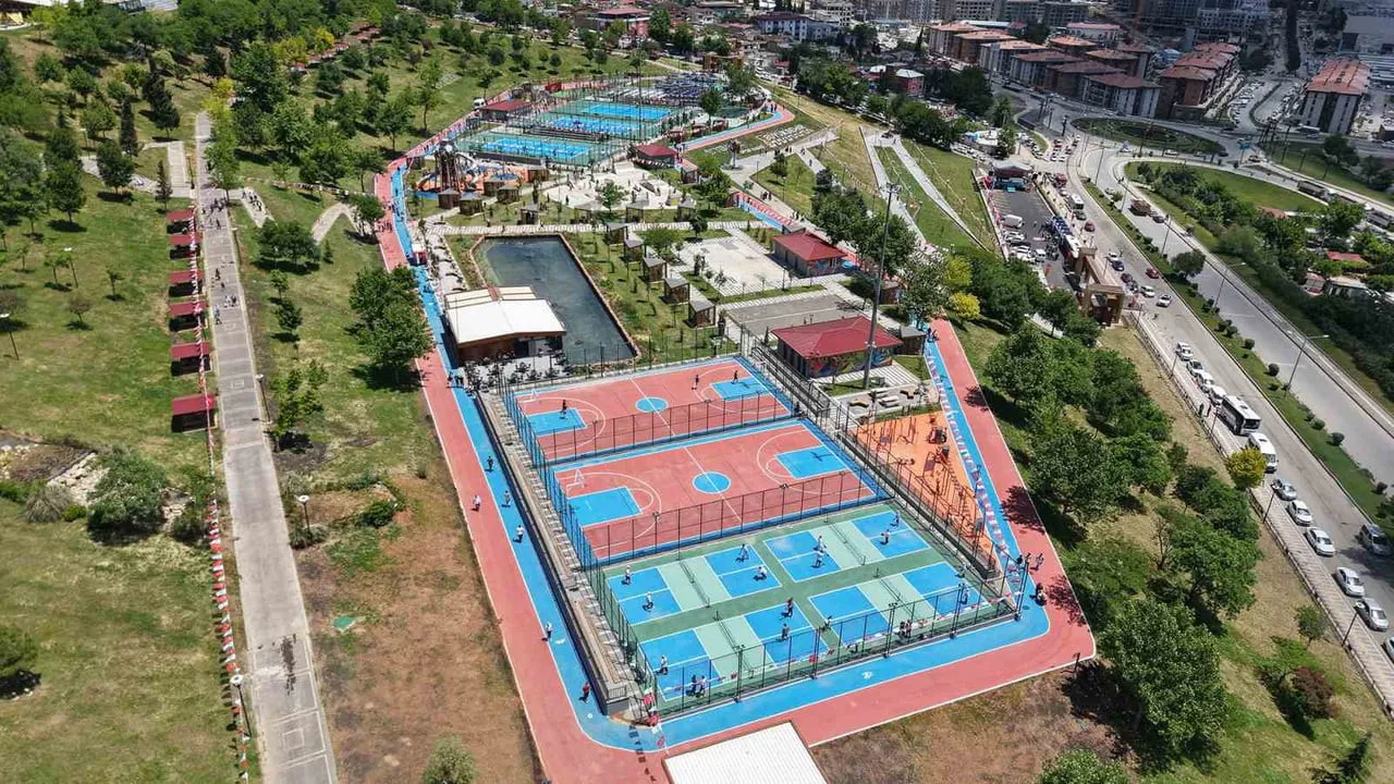 KAHRAMANMARAŞ 6 ŞUBAT DEPREMLERİNİN MERKEZ ÜSSÜNDE İLK SPOR VADİSİ OLMA ÖZELLİĞİNİ TAŞIYAN 15...