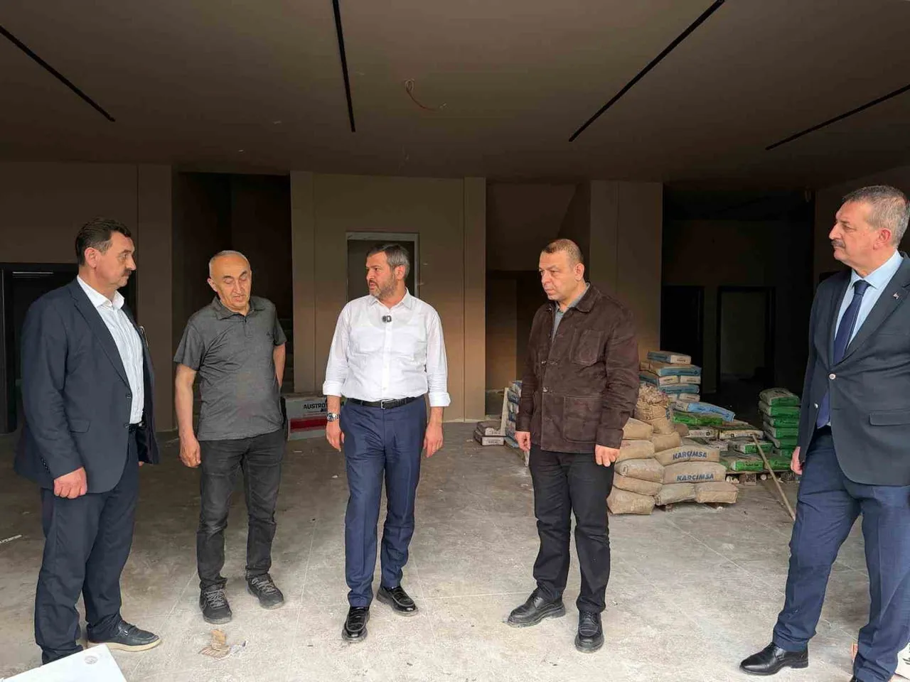 KARABÜK BELEDİYESİ İLE HAYIRSEVER YÜCEL ÖZÇELİK İŞ BİRLİĞİNDE YAPIMI SÜRDÜRÜLEN "YÜCEL-RECEP...