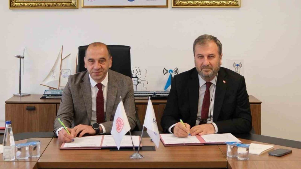 KARABÜK ÜNİVERSİTESİ, RAYLI SİSTEMLER ALANINDAKİ UYGULAMALI EĞİTİM ALTYAPISINI GÜÇLENDİRECEK...
