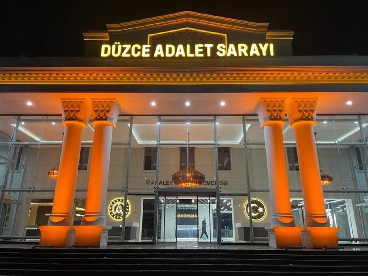 KARARNAMEYE GÖRE; DÜZCE CUMHURİYET BAŞSAVCISI YASİN EMRE MERSİN CUMHURİYET BAŞSAVCISI OLURKEN...