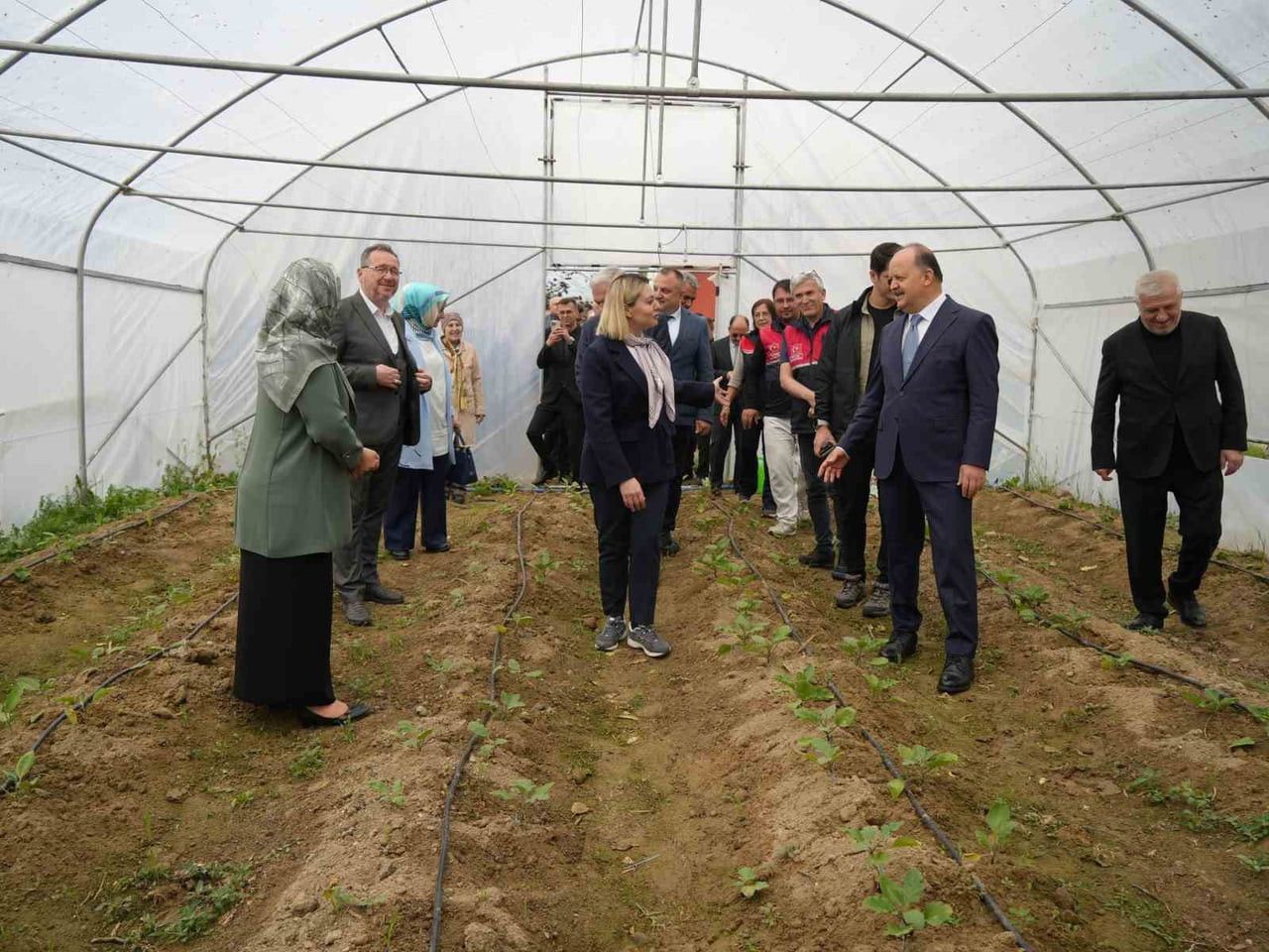 KASTAMONU’DA "ÖZEL YÜREKLER ÜRETEN ELLER ŞEKERKÖY PROJESİ" KAPSAMINDA HAZIRLANAN SERALARDA...