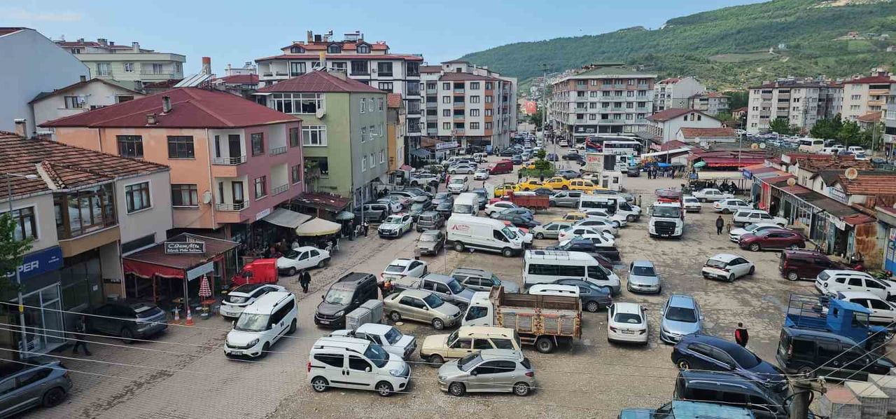 KASTAMONU’NUN CİDE İLÇESİNDE KURBAN BAYRAMI TATİLİ İÇİN MEMLEKETLERİNE DÖNÜŞ YAPAN VATANDAŞLARIN...