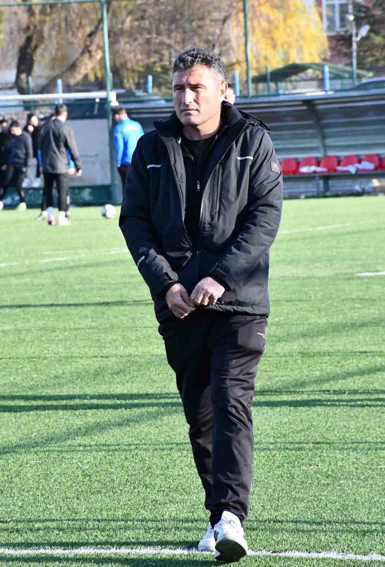 KAYSERİ ATLETİKSPOR; ANTRENÖR SERKAN KARAKUŞ İLE YENİ SEZON İÇİN YENİDEN ANLAŞTI.