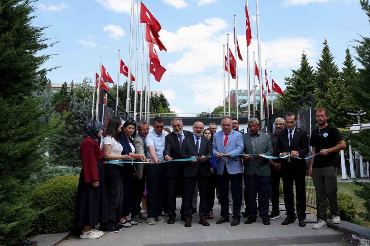 KAYSERİ ÜNİVERSİTESİ (KAYÜ) TARAFINDAN 15 TEMMUZ DEMOKRASİ VE MİLLÎ BİRLİK GÜNÜ ETKİNLİKLERİ...