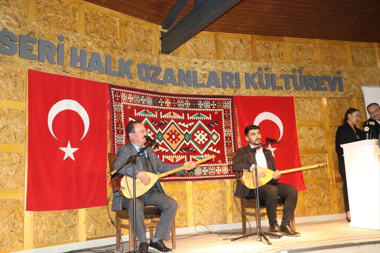 Kayseri'de Halk Ozanları Kültür Evi'nin açılışı gerçekleştirildi. Halk ozanlarının eserlerini...