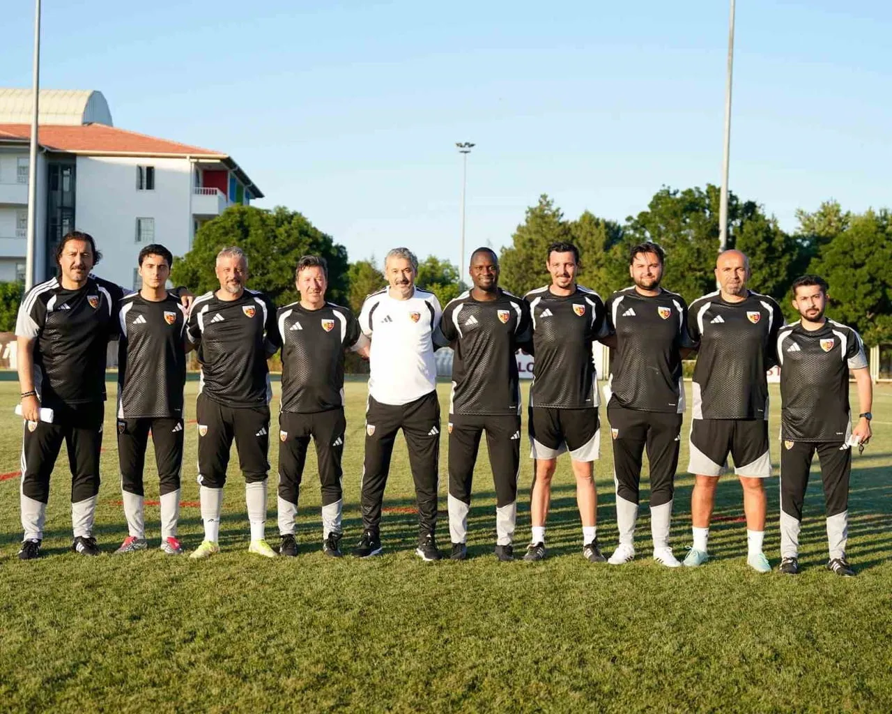 KAYSERİSPOR TEKNİK DİREKTÖRÜ ATİLA GERİN’İN ÇALIŞACAĞI YARDIMCI ANTRENÖRLER BELLİ...