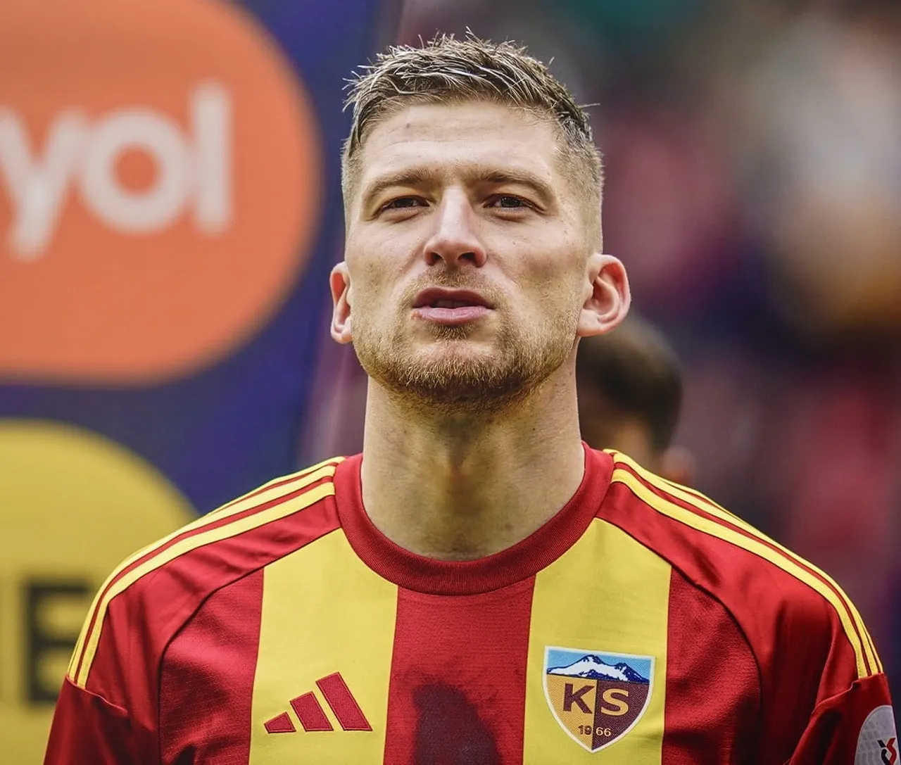KAYSERİSPORLU SEMİH GÜLER, FENERBAHÇE YENİLGİSİNDEN DOLAYI ÜZGÜN OLDUKLARINI SÖYLEYEREK, “KÜMEDE...