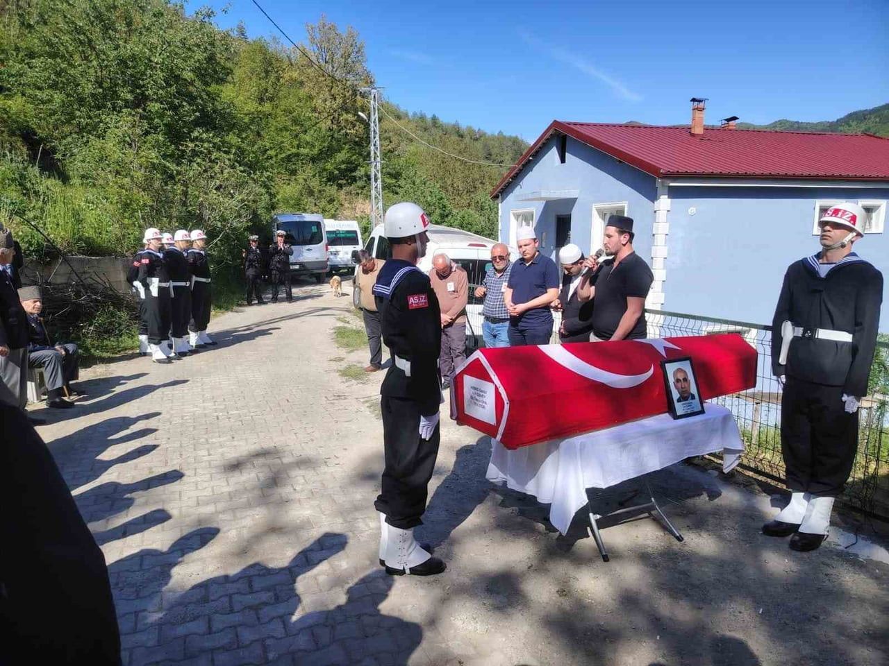 KIBRIS GAZİSİ ARİF GÜNEY SON YOLCULUĞUNA UĞURLANDI